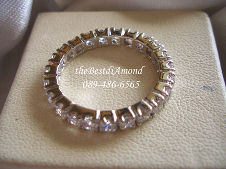 BR515RD+++แหวนแถวเพชรล้อมวง++ดูดี มากๆๆๆ แหวนแถววงนี้สวยจริงๆนะคะ เป็นแหวนทรงที่ทันสมัยมากๆๆ ไม่มีout เลย สวยหรูด้วยเพชรล้อมรอบวง ฝังหนามเตยไม่ใหญ่มาก