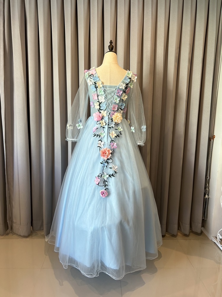 พร้อมเช่า ชุดแฟนซี ชุดราตรียาว สีขาว แขนยาว แต่งดอก Fairy สไตล์เจ้าหญิง กระโปรงพองสวย เชือกผูกหลัง