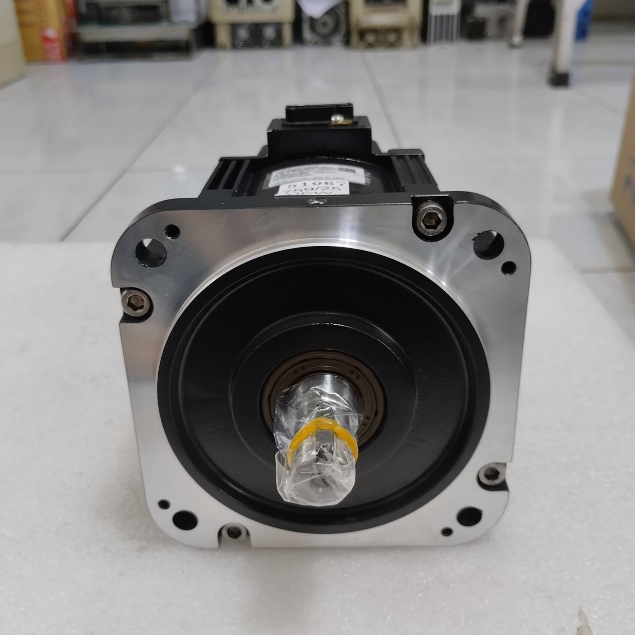 SGM7G-09APK-YR11 SERVO MOTOR " YASKAWA "