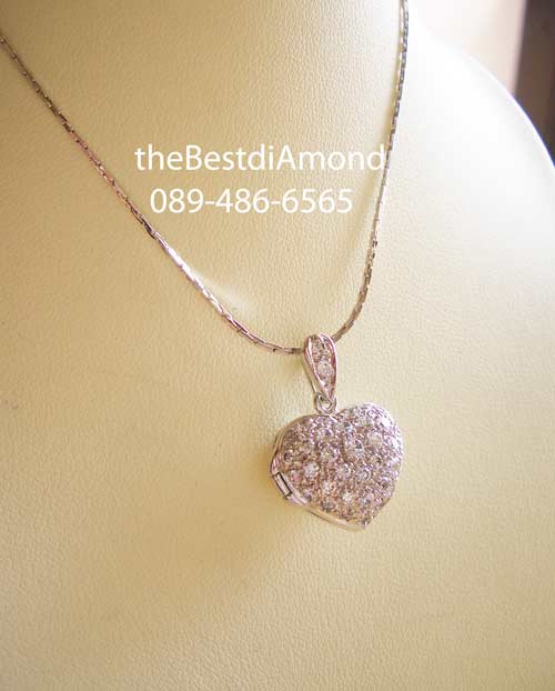 หมด=BP415RD++จี้เพชร ล็อคหัวใจ จี้น่ารักๆๆ แบบเก๋ designได้น่ารักมากๆๆ เป็นlocker เปิดฝาได้ ฝังจิกไข่ปลา เพชรแพรวพราว จี้แบบนี้ใส่ได้ทั้งสองด้านเลยค่ะ