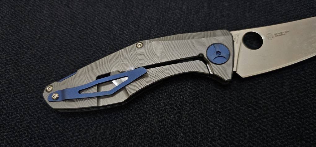 Spyderco Sinkevich Drunken Frame Lock Knife Carbon Fiber