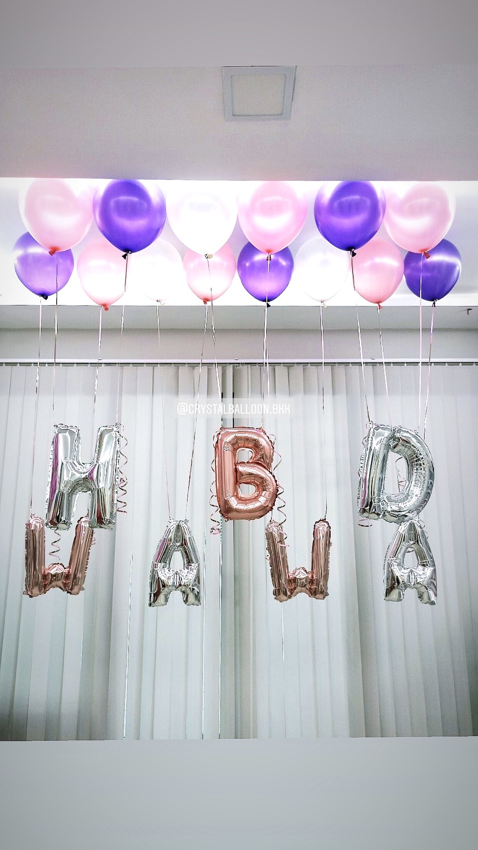 ลูกโป่ง วันเกิด ตัวอักษร HBD + ตัวอักษรชื่อเจ้าของวันเกิด ยอดนิยม พร้อม ลูกโป่งลอยฝ้าห้อยตัวอักษร พร้อมตกเเต่ง สามารถเปลี่ยนสีลูกโป่ง/สีตัวอักษร HBD/เปลี่ยนสี-ตัวอักษรชื่อเจ้าของวันเกิดได้