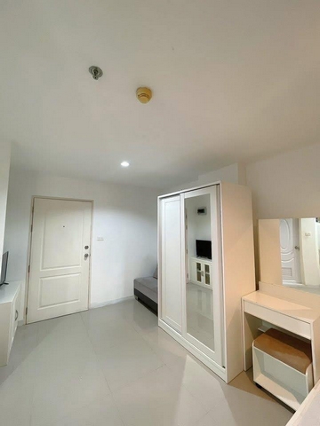 ให้เช่าคอนโด ลุมพินี ทาวน์ รามอินทรา-นวมินทร์ ตึก D 23 ตรม.เฟอร์ครบ มีเครื่องซักผ้า ใกล้รถไฟฟ้า