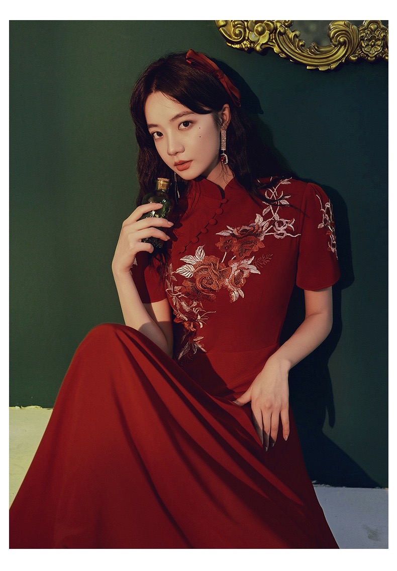 พร้อมส่ง กี่เพ้า สีแดง คอจีนแขนสั้น (XL)