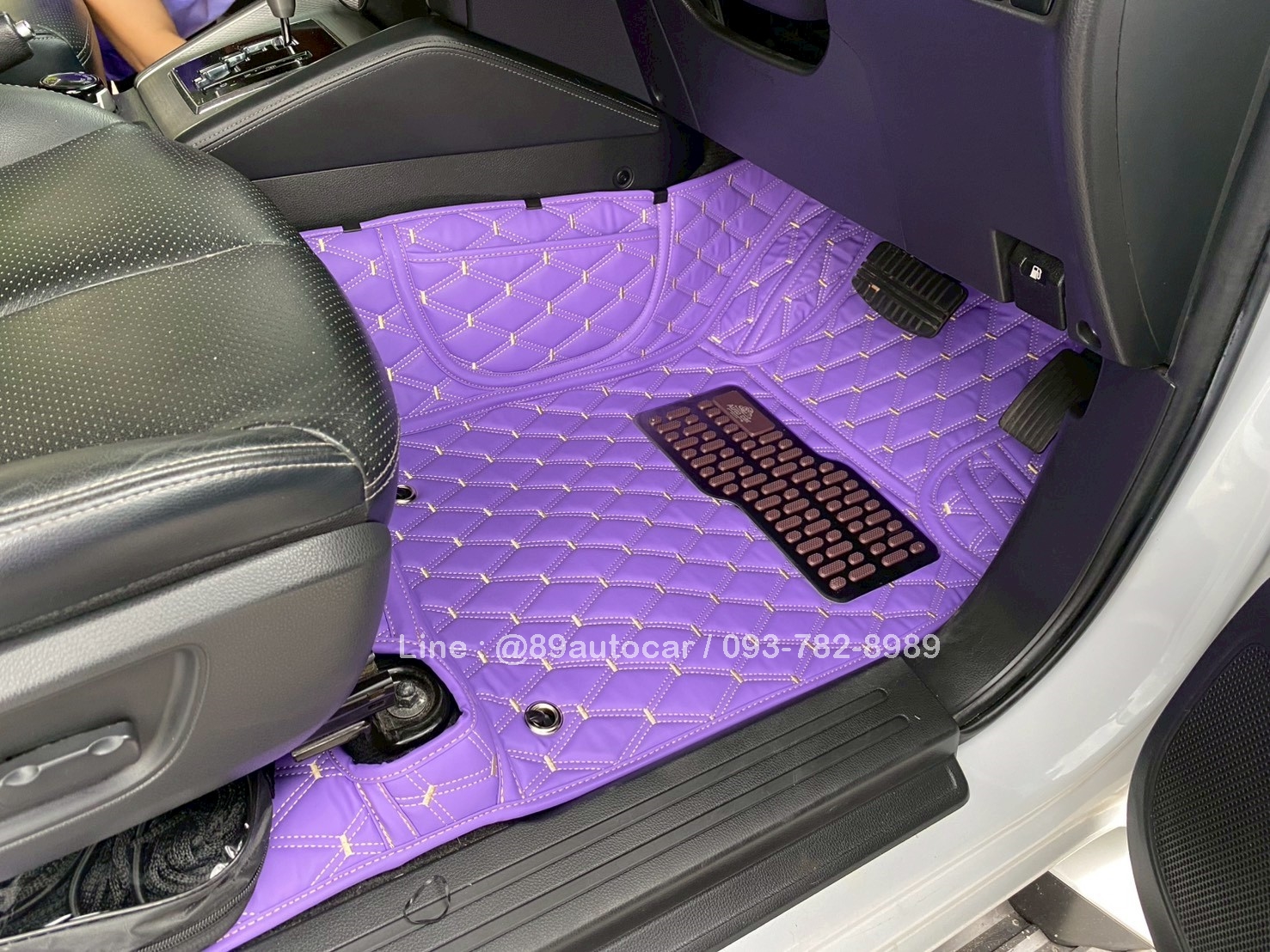 พรมรถยนต์ Mitsubishi Triton 4ประตู 2021 พรมVVIP ด้ายคู่ สีม่วงด้ายทอง