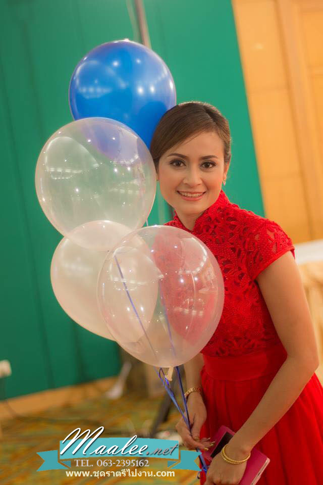 พร้อมส่ง ชุดราตรีสั้น สีแดง แขนสั้น คอจีน ลูกไม้ฉลุ กระโปรงผ้าชีฟอง