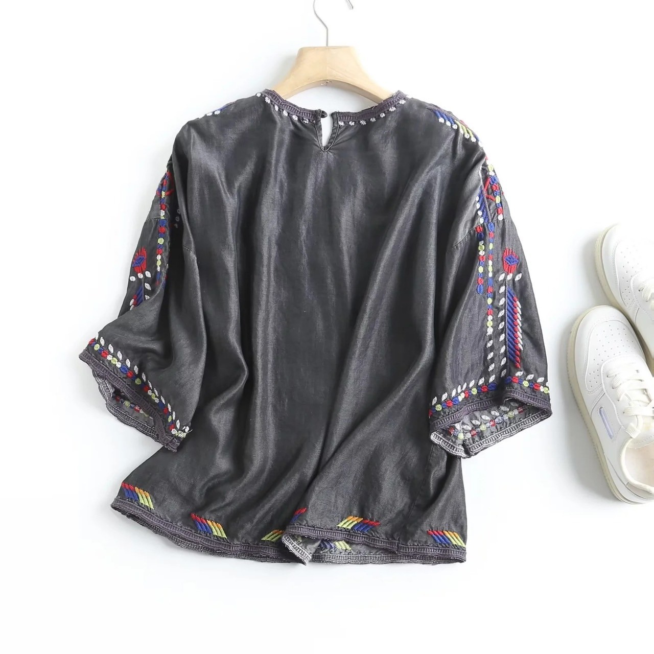 เสื้อยีนส์ tencel ลายปัก