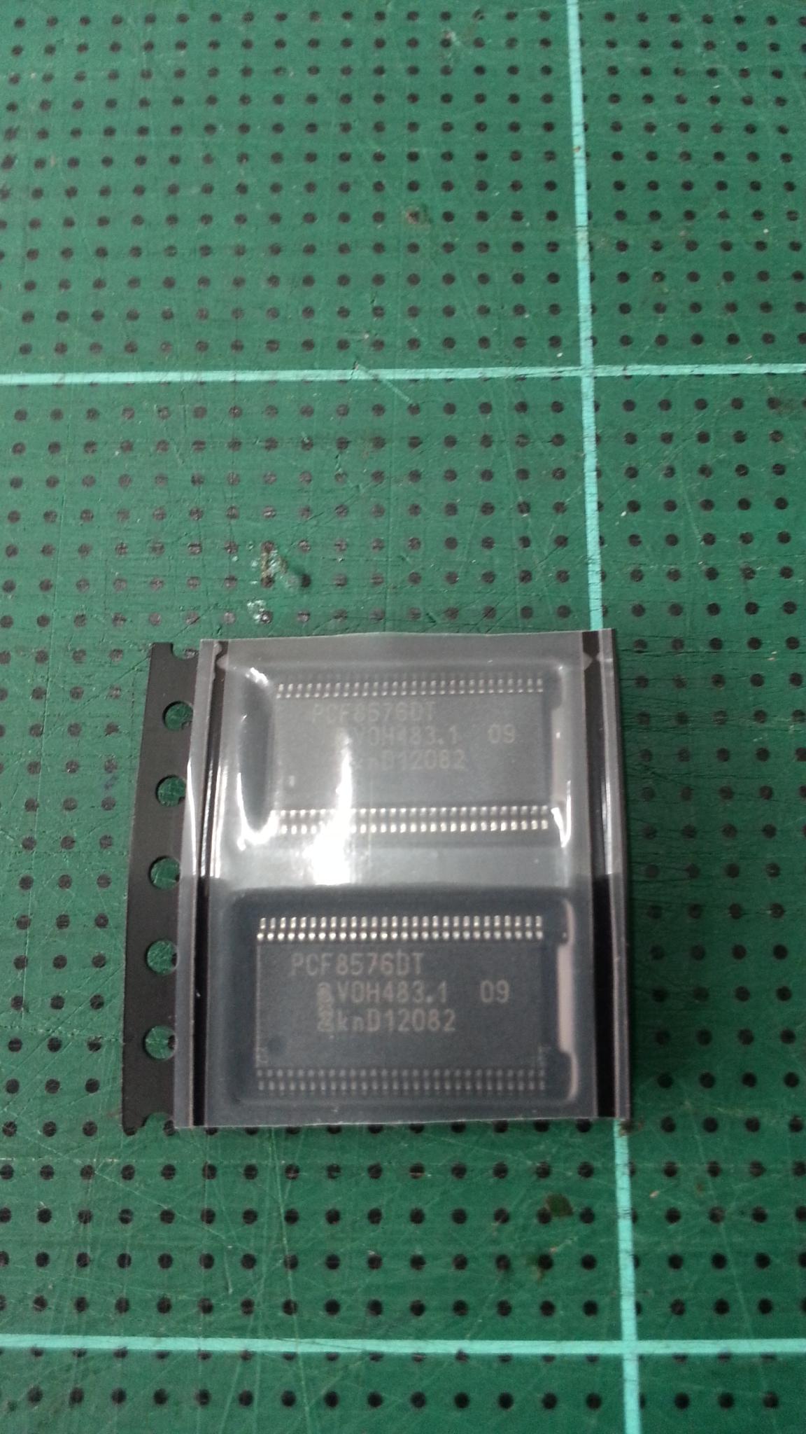 PCF8576DT