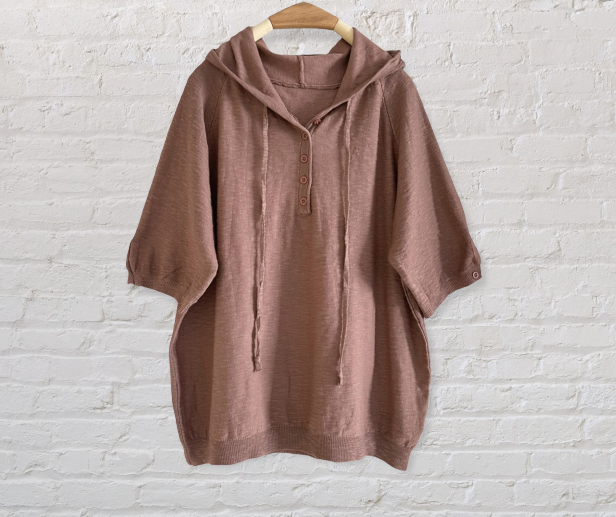 เสื้อยืดไหมพรมมีฮู้ด