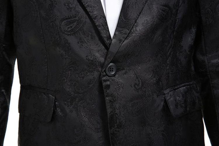 พร้อมเช่า ชุดสูทชาย สีดำ พิมพ์ลาย เนื้อผ้าแพรแบบหรูมาก