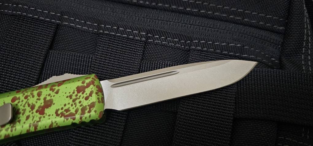 Microtech UTX-85 Zombie Tech S/E Stonewash Signature