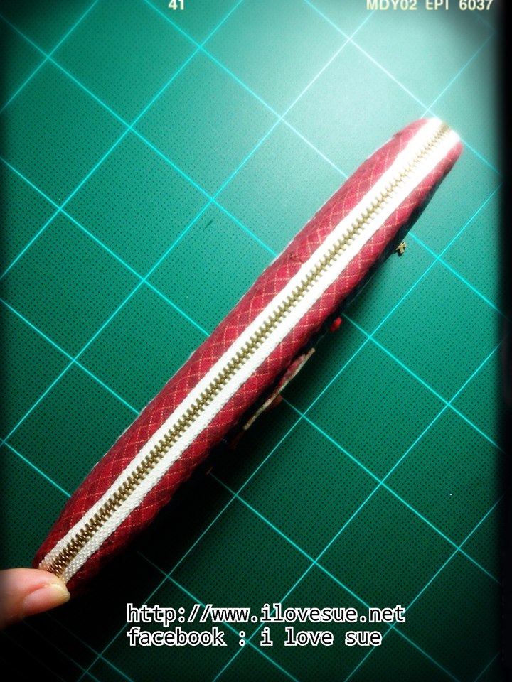 กระเป๋าใบยาว Applique โทนแดง - สั่งทำ