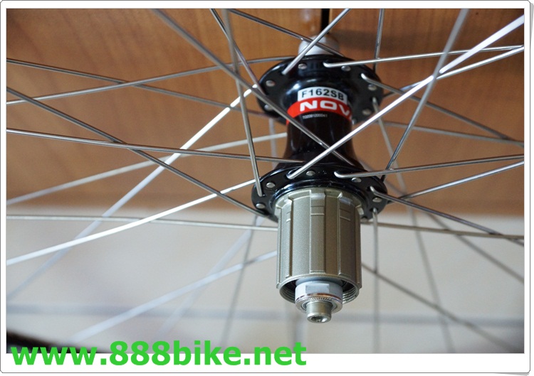 ชุดล้อสำเร็จ ล้อเสือหมอบ Alex + Novatec 700C