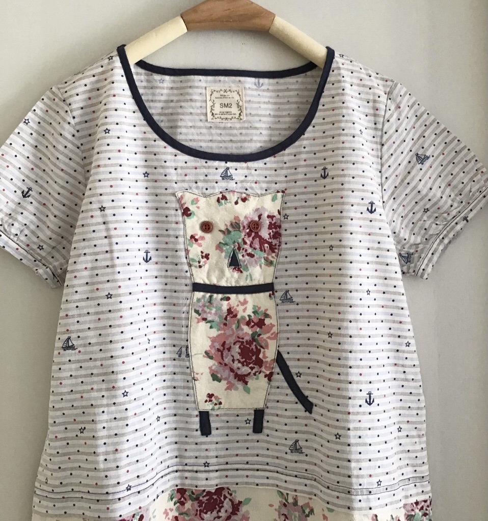 เสื้อผ้าฝ้ายต่อลายปักลายแมว