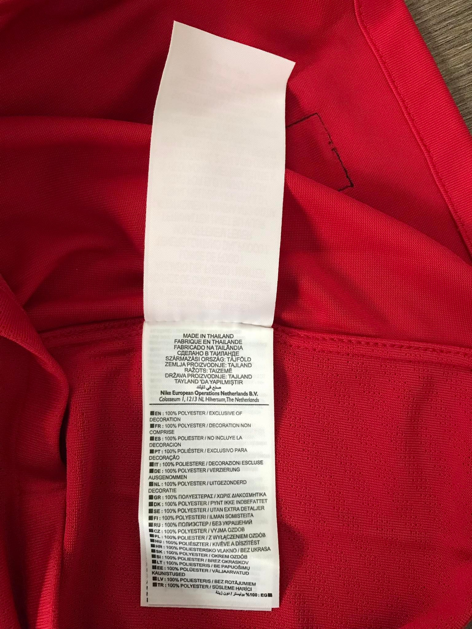 เสื้อฟุตบอล ทีมสโมสรแมนเชสเตอร์ ยูไนเต็ด ชุดเหย้า (ชุดที่ระลึกฉลองครบรอบ 100 ปี สนามโอลด์แทรฟฟอร์ด) 2009/10 พร้อมอาร์ม UCL Star ball ใหม่ LB-Size / MANCHESTER UNITED Football Shirt Home Kit (Old Trafford 100th Anniversary) 2009/10 Jersey with UCL Star bal