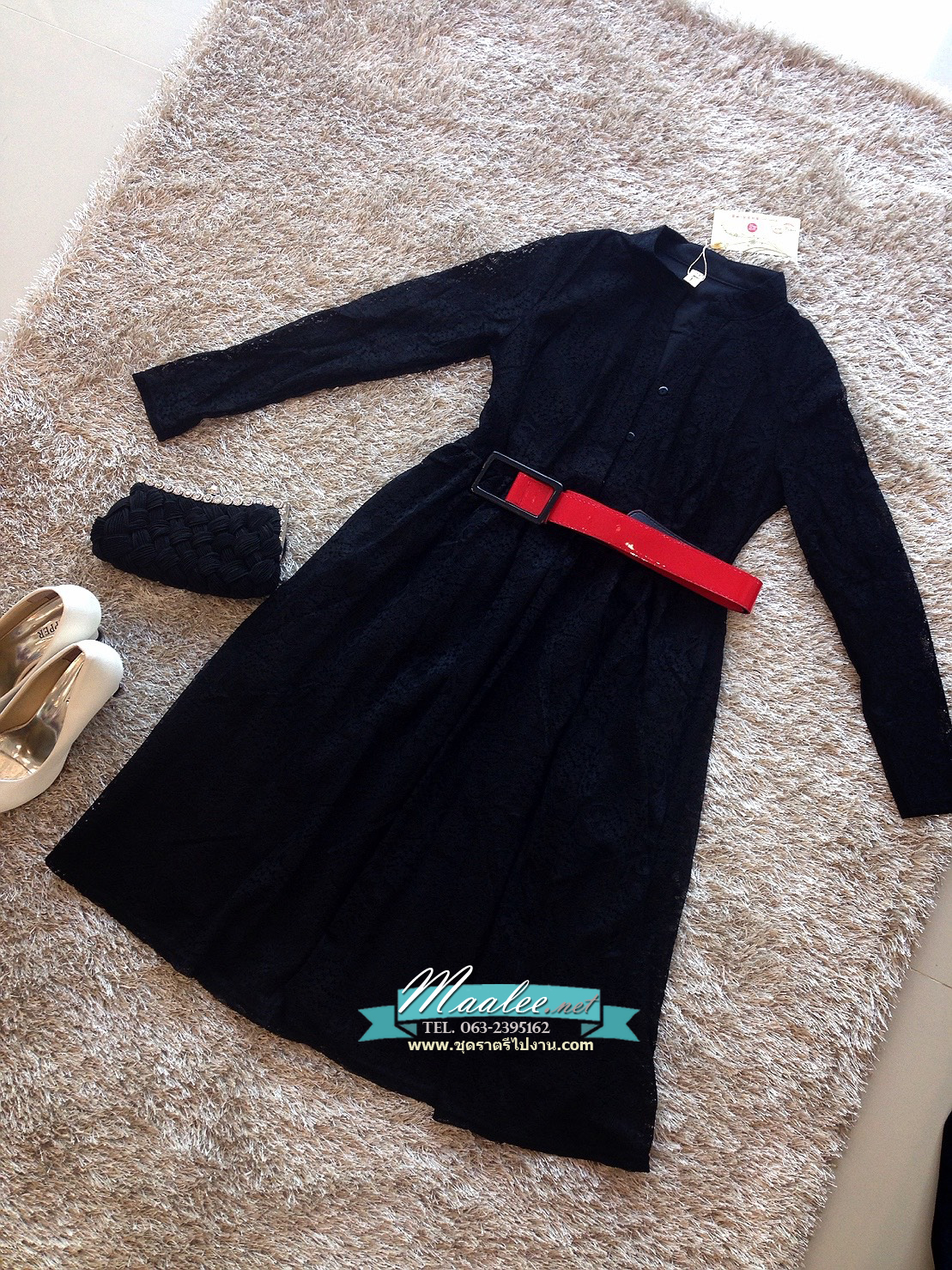 พร้อมส่ง ชุดเดรส/ชุดออกงาน/ชุดทำงาน สีดำ ลูกไม้ แขนยาว แต่งกระดุม มาพร้อมเข็มขัดสีแดง (ซิปข้างลำตัว) ** มีเฉพาะไซส์ 2XL , L **