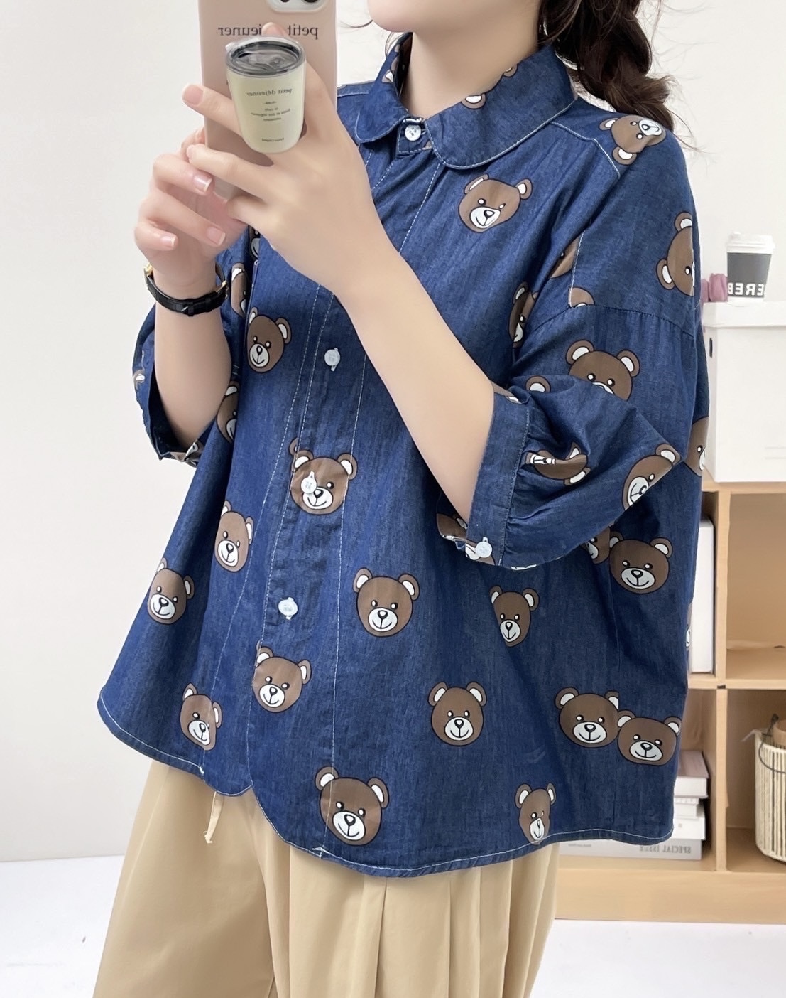 เสื้อยีนส์ลายหมีแต่งกระเป๋า