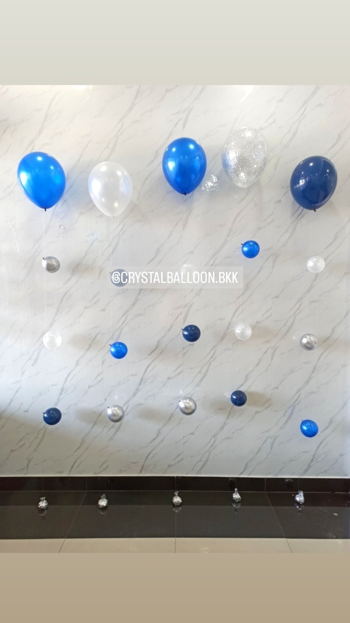 ลูกโป่ง งานแต่ง ลูกโป่งฟองอากาศ Theme สีน้ำเงิน-ขาว 5 เส้น พร้อมตกแต่ง สามารถเปลี่ยนสีลูกโป่งได้