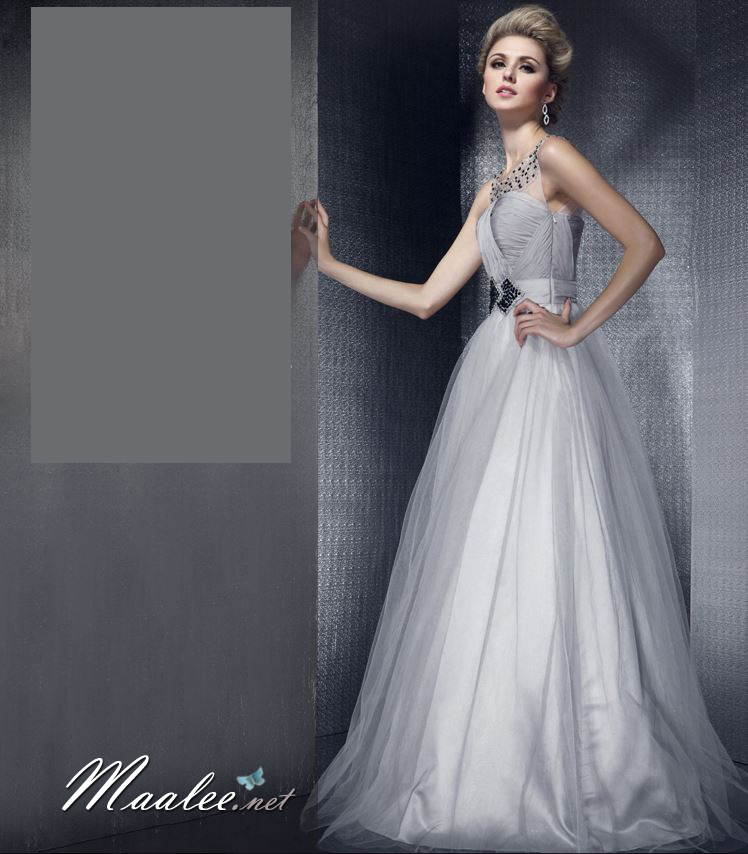 พร้อมเช่า ชุดราตรียาว สีเทาอ่อน อกจับจีบผ้าชีฟอง สไตล์กรีก ช่วงคอแแต่งลูกปัดผ้าตาข่าย&กระโปรง เอวแต่งลูกปัดพร้อมเลื่อม