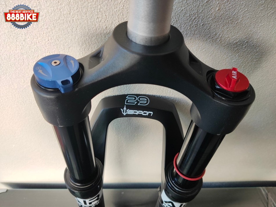 โช็คลมจักรยานWEPON รุ่นขนาด9x100mm. คอตรงสำหรับล้อ29mm. ช่วงยุบ120mm. stanchions:34mm. Alloy Outer LEG: 38mm. Magnessuim