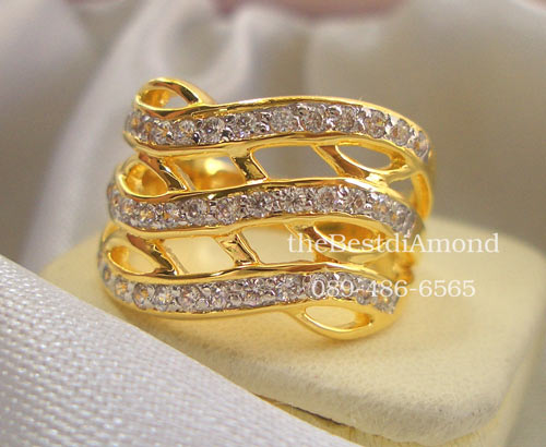 BR617+++แหวนแถวPerfect 3 แถวแบบคลื่น+++สุดสวย Modern ดูดีมากๆๆ เพชรก็วิบๆ แบบจากร้านจิว เลยค่ะ ดูหรู มีรสนิยมมากๆๆ แต่ไม่เวอร์เกินไป ใส่ได้ทุกโอกาส