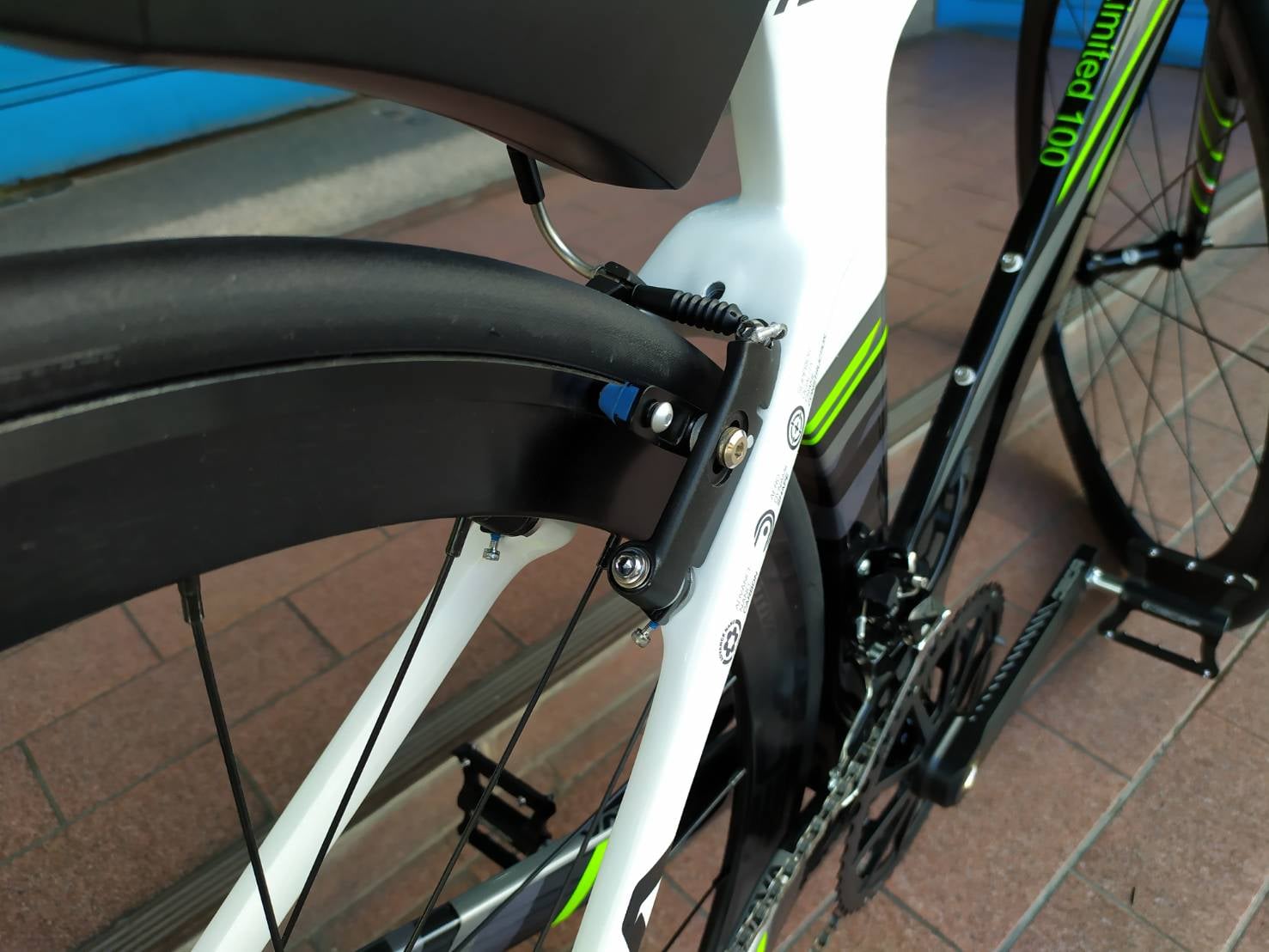 จักรยานไตรกีฬา JAVA TORNADO TT Triathlon bikes เฟรมคาร์บอน ล้อ DECA42, ชุดขับ 105 22สปีด