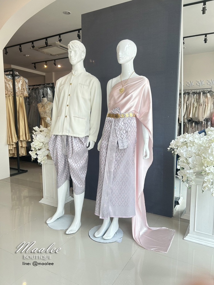 เช่า ชุดไทย ชุดเพื่อนเจ้าสาว ชุดไทยผ้าถุงสีเทาชมพูเงิน สไบเรียบสีชมพู