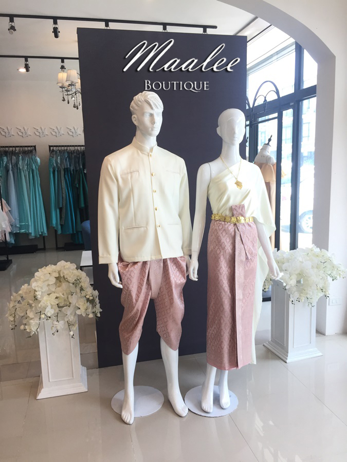 เช่า ชุดไทย ชุดเพื่อนเจ้าสาว ชุดไทยผ้าถุงสีโอวัลตินชมพูเงิน สไบเรียบ สีงาช้าง