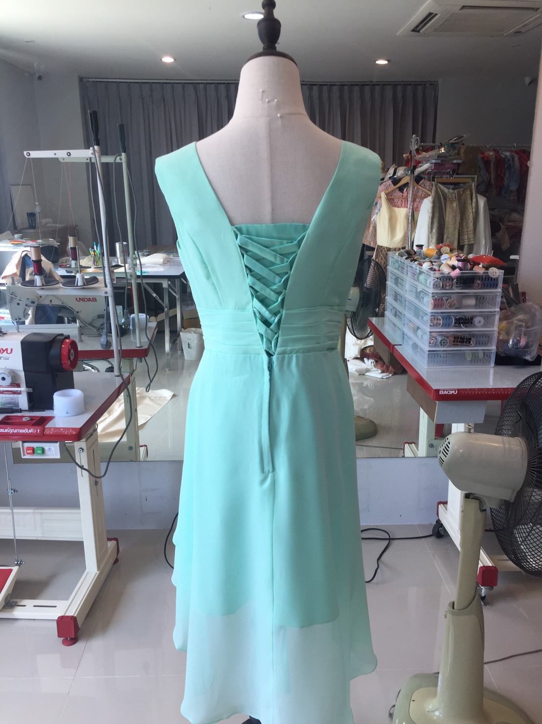 พร้อมส่ง ชุดราตรีสั้น ชุดเพื่อนเจ้าสาว สีเขียวอ่อน Green-001A