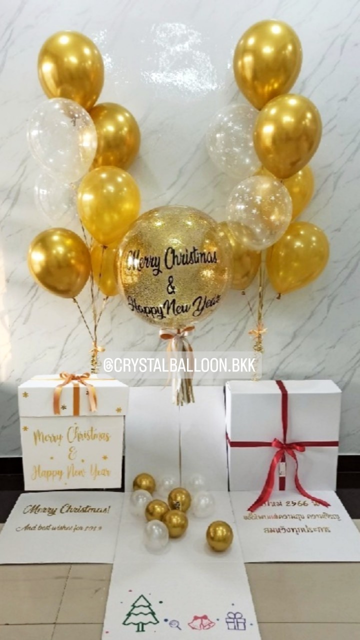 Surprise Box กล่องเซอร์ไพรส์วัน Christmas Bubble ขนาด 24'' Theme สีทอง พร้อมตกแต่ง ช่อลูกโป่ง 7 ลูก 2 ช่อ สามารถใส่รูปได้ 4 รูป สามารถเปลี่ยนสีลูกโป่ง/เปลี่ยนข้อความได้
