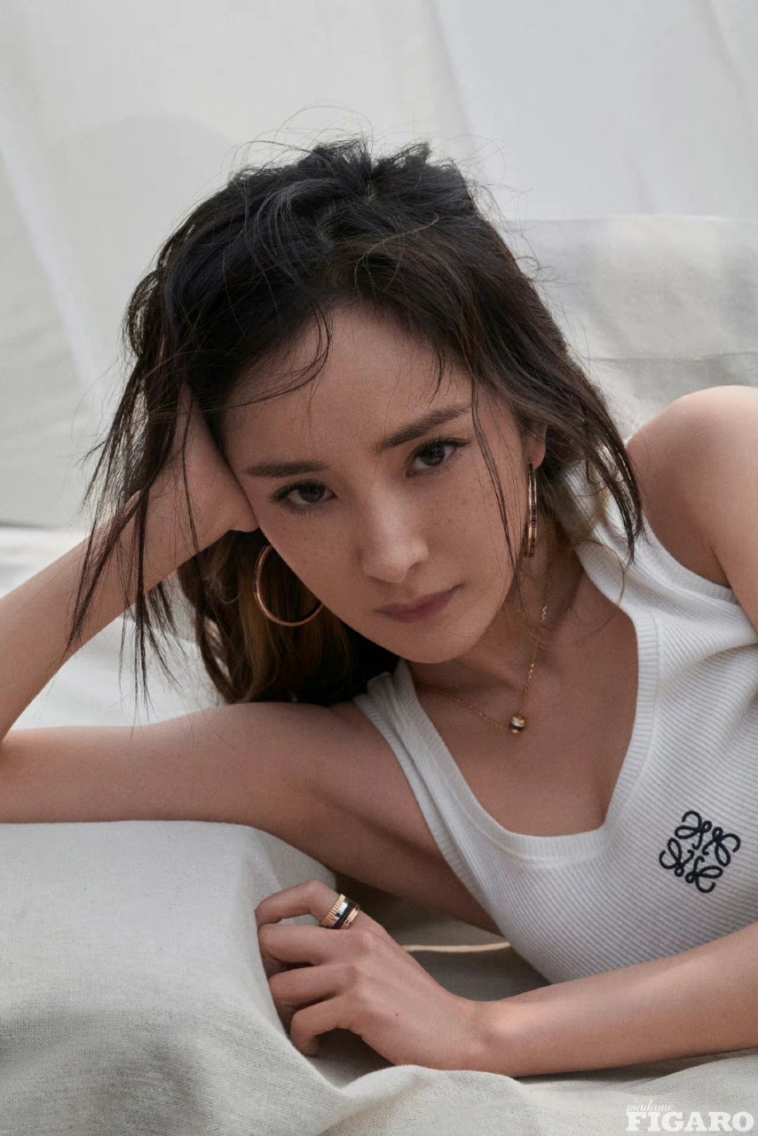 นิตยสาร Madame FIGARO หยางมี่ ฉบับเดือน 6/2022