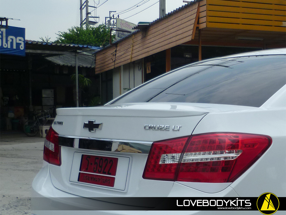 สปอยเลอร์แนบ : CRUZE 2011