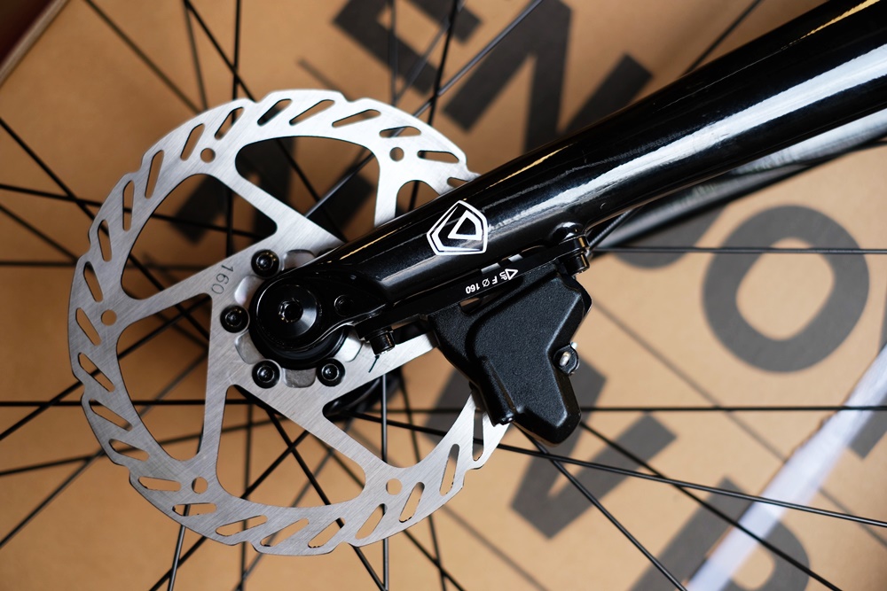 จักรยานไฮบริด JAVA WAHOO Hybrid 9 Speed ดิสเบรคน้ำมัน อลูมิเนียม เกียร์ L-TWOO ปี 2025