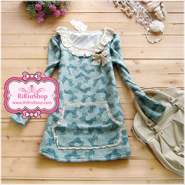 ชุดเดรส สเวตเตอร์ Set 2 ชิ้น เดรสแขนยาวลายโบว์เขียว + เสื้อคอลูกไม้ + เข็มกลัดโบว์