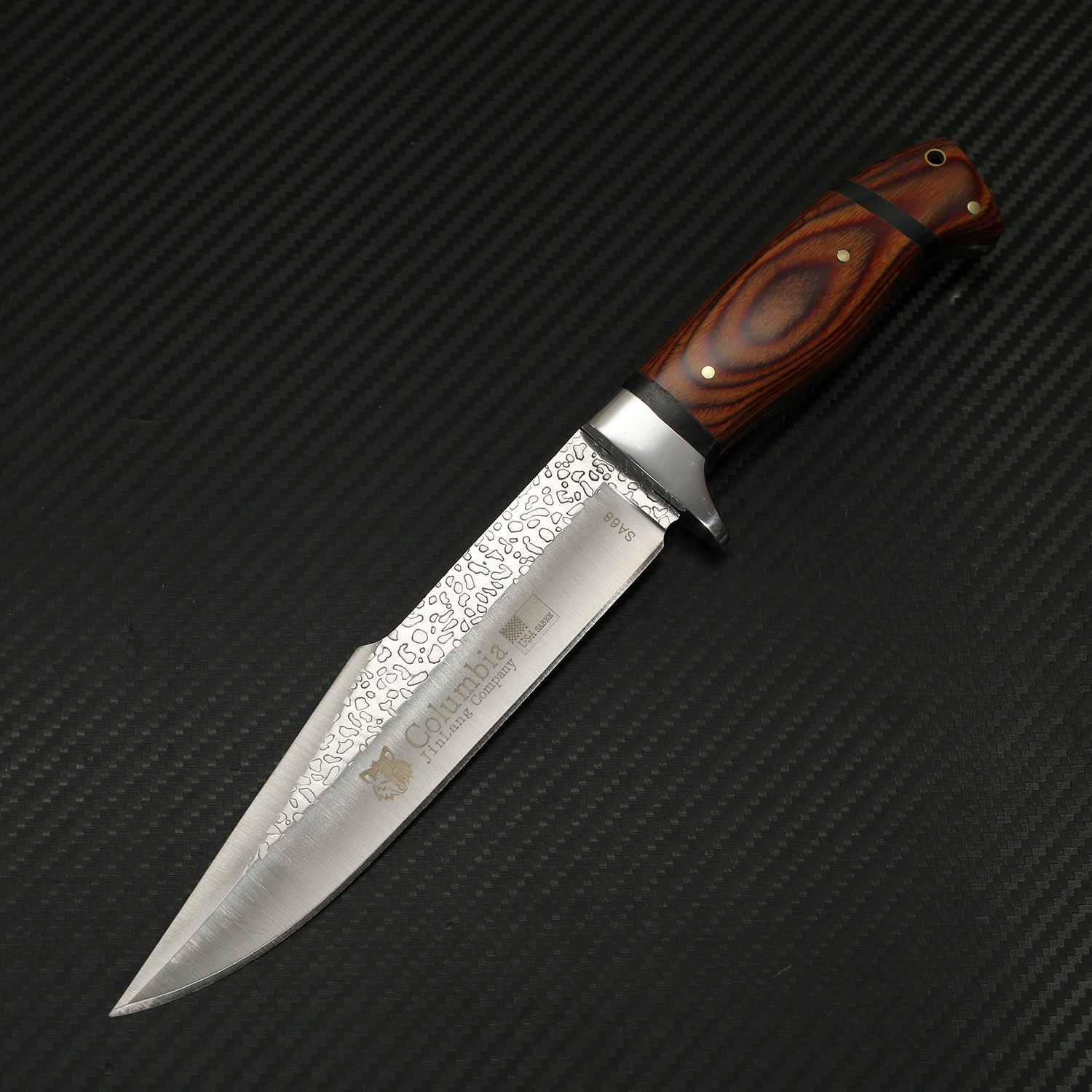 มีดเดินป่า COLUMBIA รุ่น SA68 ด้ามไม้มีลวดลาย คมกริบ