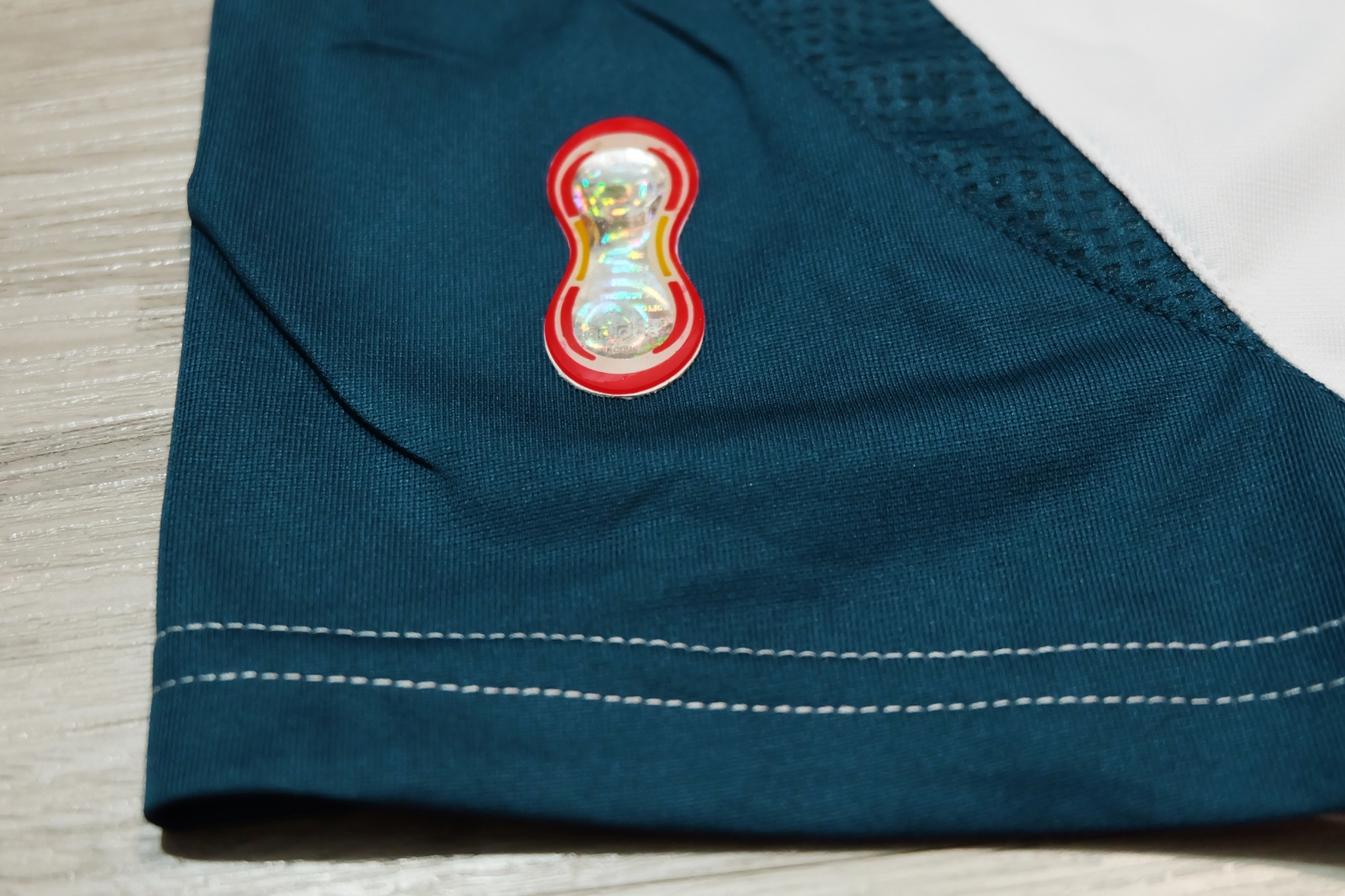 Liverpool 2006/07 Away Vintage Jersey เสื้อฟุตบอลลิเวอร์พูลย้อนยุค Carlsberg