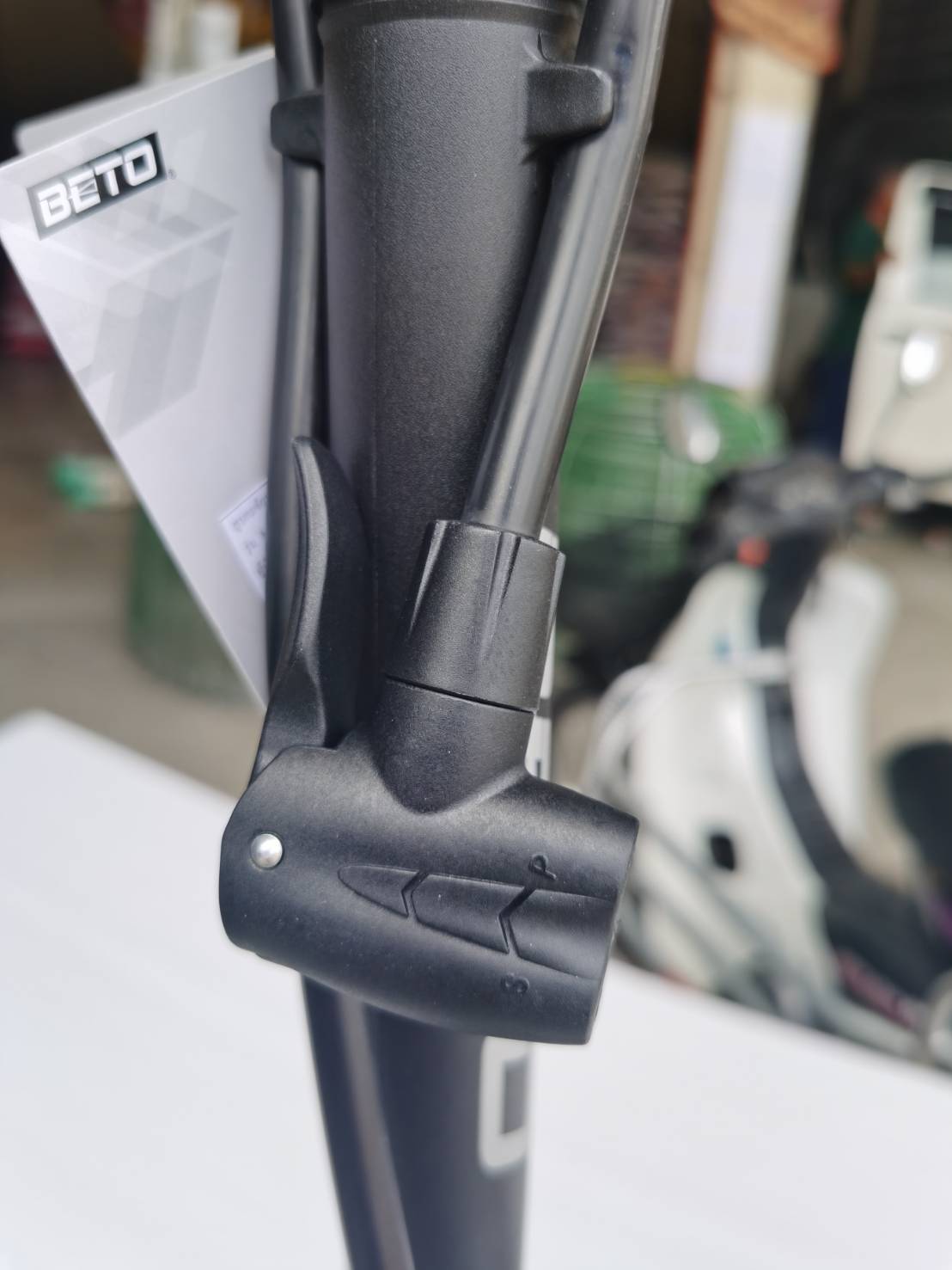 สูบตั้งพื้นอลูมิเนียม BETO CMP-114AG1 ด้ามไฟเบอร์ เบา สูบได้ทั้ง Presta และ SChrader 160PSI