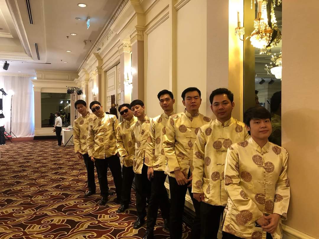 พร้อมส่ง ชุดจีน ชาย เสื้อคอจีน ผ้าไหมจีน ทอลาย สีทอง ลายปั๊มวงกลม (M)