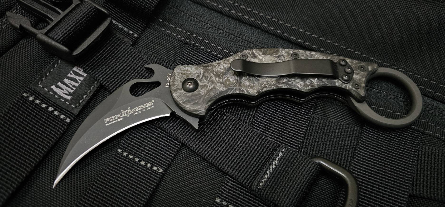 FOX Karambit Linerlock Knife with Fat Carbon Fiber Handles