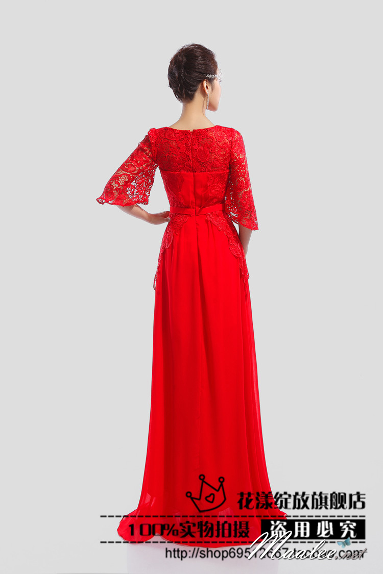 พร้อมเช่า ชุดราตรียาว สีแดง แขนสามส่วน แต่งลูกไม้ จับเดรปทรงนาฬิกาทราย (L=3XL)