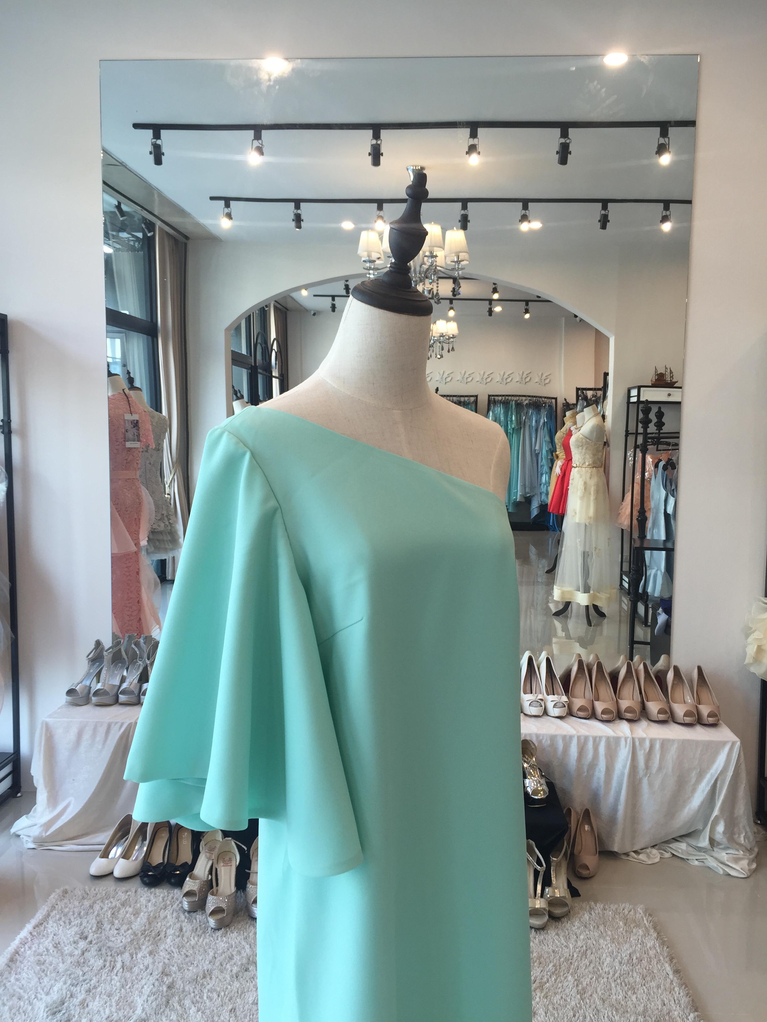 พร้อมส่ง ชุดออกงาน แบบเรียบหรู ปาดไหล่ สีเขียว Mint (สั่งตัด) ใส่ได้ทั้งงานเช้า งานเย็น