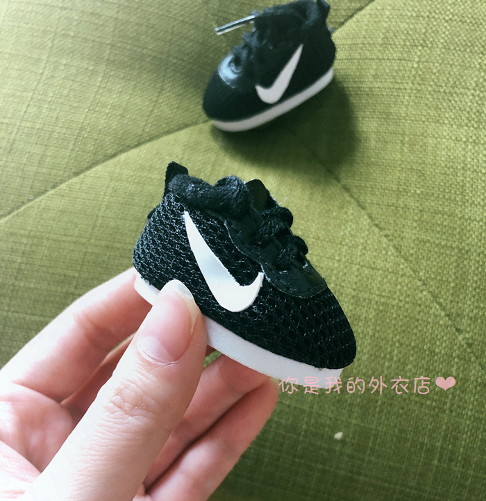 รองเท้าไนกี้ ผ้าตาข่าย สำหรับตุ๊กตา 20 cm.