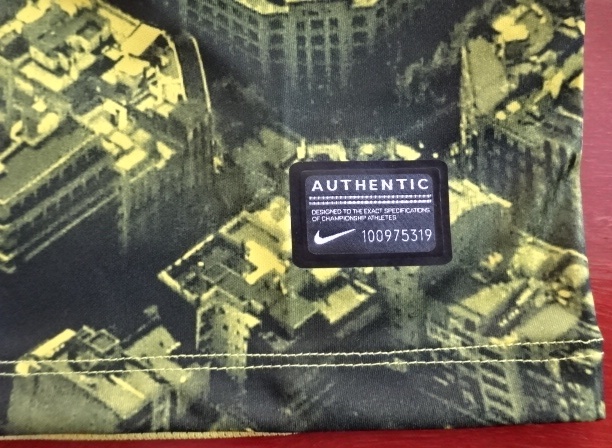 เสื้อฟุตบอล ทีมสโมสรบาร์เซโลน่า ชุดฝึกซ้อม Prematch Training 2013/14 ใหม่ M-Size / BARCELONA Football Shirt Prematch Training Kit 2013/14 Jersey NEW M-Size