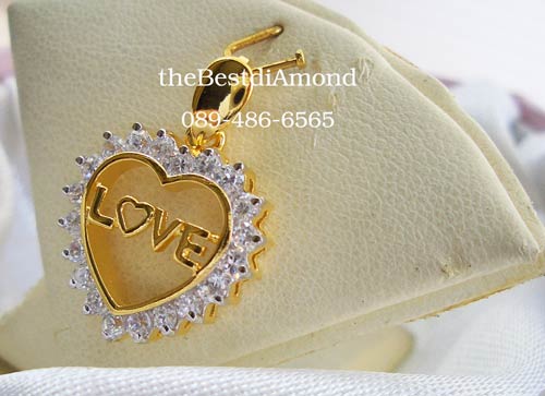 ==+BP424+++จี้ My Heart My Love++จี้สุดหรู น่ารักมากๆๆ ใช้เพชรรอบเลยค่ะ ตรงกลางทำเก๋ด้วยคำว่า Love อยู่ในกรอบหัวใจ น่ารักสุดๆๆ ใส่แล้วระยิบระยับ