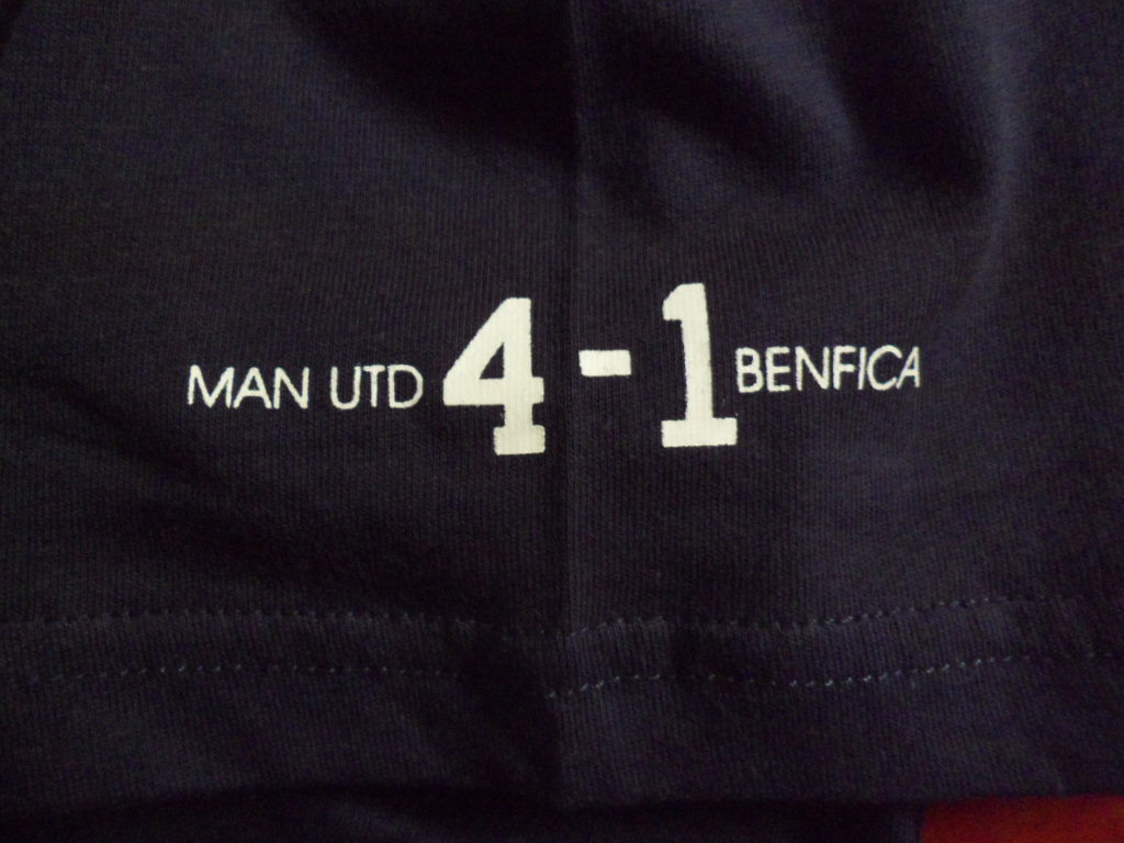 เสื้อที-เชิ๊ต (เสื้อยืดคอกลม) ฟุตบอล ทีมสโมสรแมนเชสเตอร์ ยูไนเต็ด ชุดที่ระลึก UEFA Champions League Champions 1968 ใหม่ M-Size / MANCHESTER UNITED Football T-Shirt Commemorative Kit UEFA Champions League Champions 1968 Jersey NEW M-Size