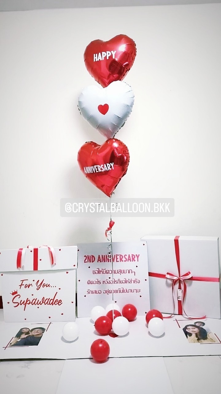 Surprise Box กล่องเซอร์ไพรส์วันครบรอบ ฟอยล์หัวใจขนาด 18'' 3 ชิ้น Theme สีแดง พร้อมตกแต่ง สามารถใส่รูปได้ 2 รูป สามารถเปลี่ยนสีลูกโป่ง/เปลี่ยนสี-ฟอยล์/เปลี่ยนข้อความได้