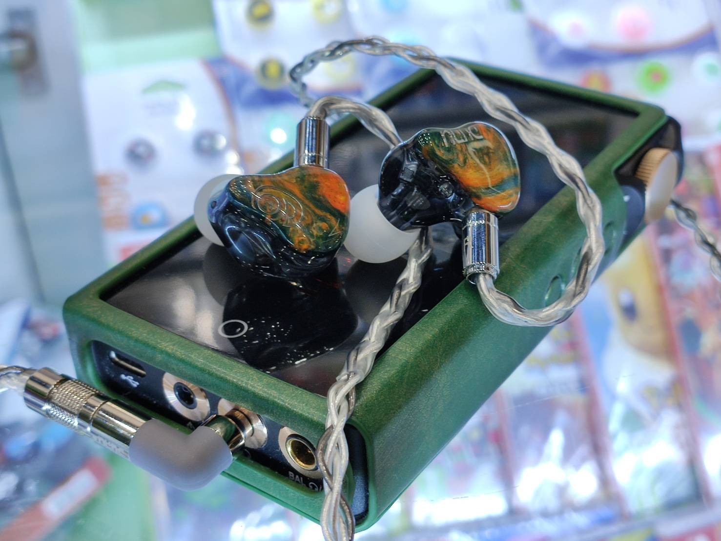 ขาย DUNU SA6 หูฟัง 6 ไดรเวอร์ (6BA) Sonion + Knowles รองรับ Hi-Res , Tuning Modes