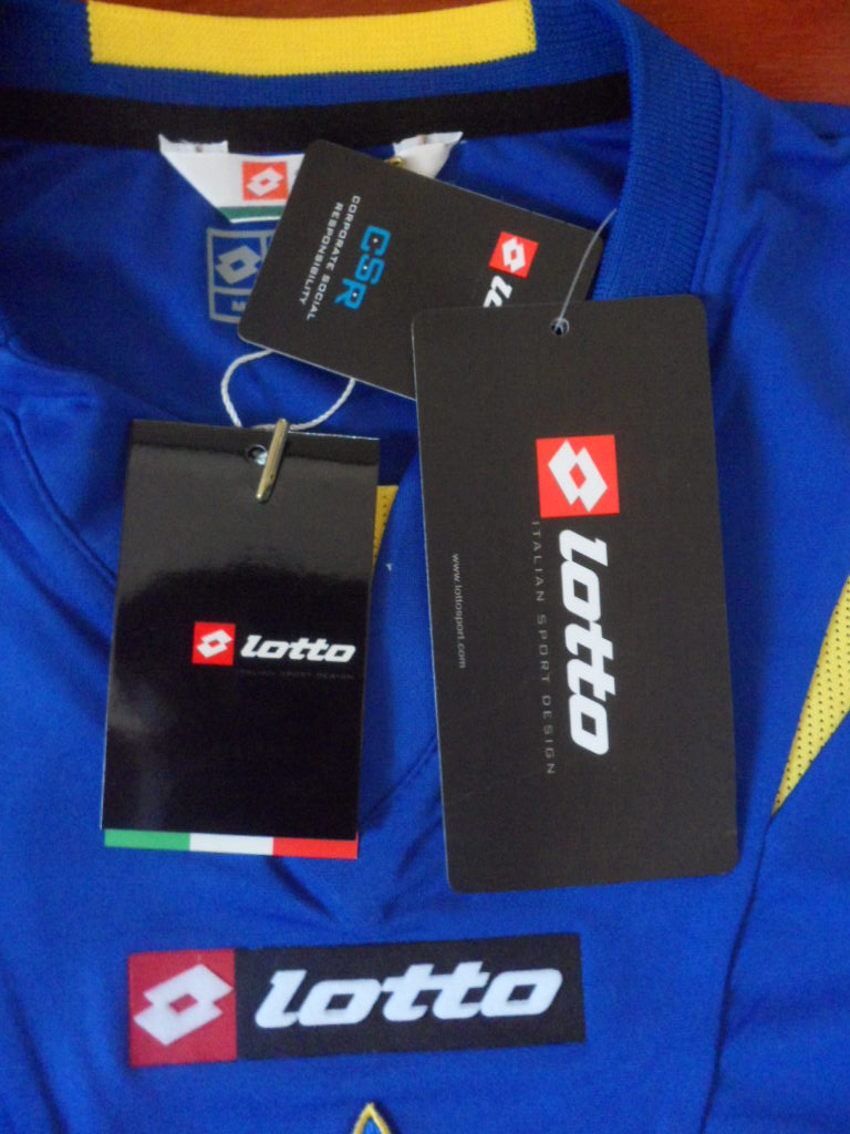 เสื้อฟุตบอล ทีมชาติยูเครน ชุดเยือน ชุดลุยศึกฟุตบอลโลก 2006 ใหม่ M-Size / UKRAINE Football Shirt Away Kit World Cup 2006 Jersey NEW M-Size