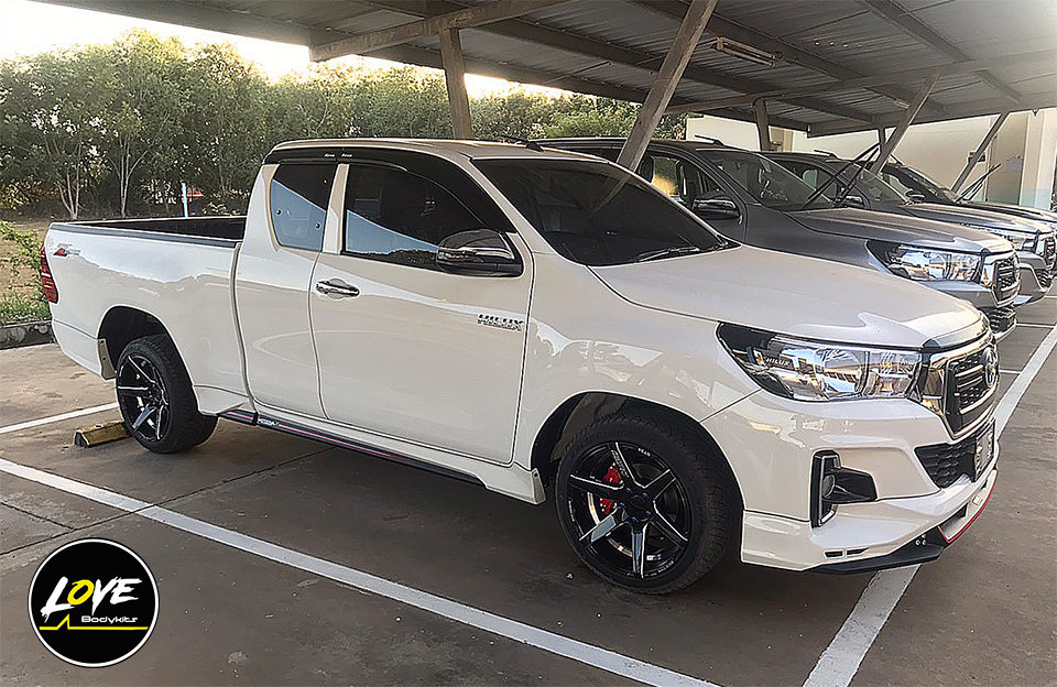 ชุดแต่ง VAZOOMA X : REVO 2015-2017 Z-EDITION