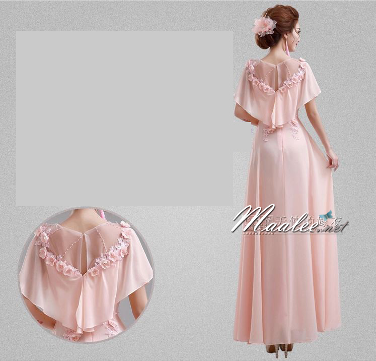 พร้อมเช่า ชุดราตรียาว แบบปิดไหล่ ผ้าชีฟอง แต่งดอกและลูกปัดสวย สีชมพู